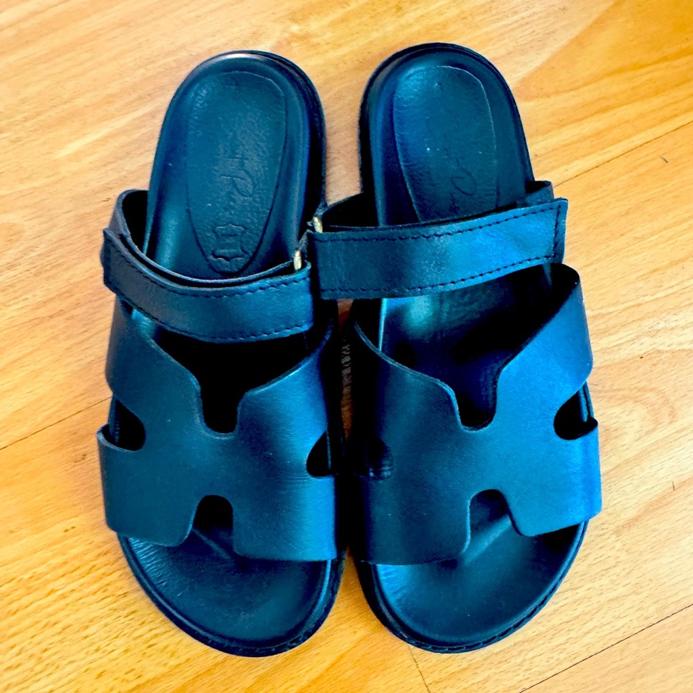 Sweet Peas Handmade Sandals Size 8